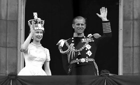 Karalienė Elizabeth II ir princas Philipas mini 70-ąsias santuokos metines