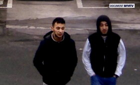 Pavie&scaron;intos Salaho Abdeslamo nuotraukos, darytos rytą po i&scaron;puolių Paryžiuje
