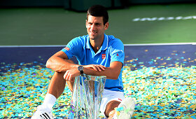 Novakas Džokovičius finale nugalėjo Rogerį Federerį ir pasiekė naują žymą karjeroje