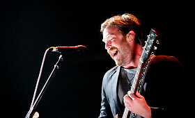 &bdquo;Kings of Leon&ldquo; Vilniuje: JAV rokeriai pristatė turo &bdquo;WALLS&ldquo; programą