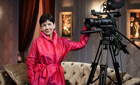 Televizijos moterys leidosi į smagų mados žaidimą