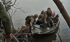 Ukraina: rytiniame Dniepro krante vyksta nuožmios kovos