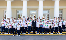 Gitanas Nausėda i&scaron;lydėjo spec.olimpiečius  į specialiąją olimpiadą