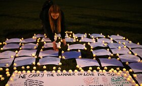 Britai gedi nužudytosios parlamentarės Jo Cox