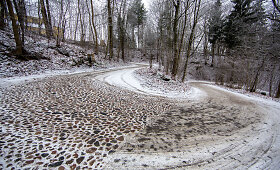 Tuputi&scaron;kių serpantinas