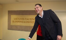 LTOK vadovai apdovanojo Arvydą Sabonį 