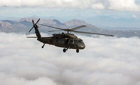 Floridoje dėl tir&scaron;to rūko sudužo sraigtasparnis &bdquo;UH-60 Black Hawk&ldquo;, žuvo 11 karių