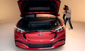 &bdquo;Tesla&ldquo; konkurentas &bdquo; Ford Mustang Mach-E&ldquo;