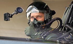 NATO vadovas J.Stoltenbergas sėdo prie naikintuvo &bdquo;Eurofighter&ldquo; &scaron;turvalo