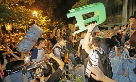 Taivaniečiai protestuoja prie&scaron; &bdquo;sinocentri&scaron;kus&ldquo; pokyčius mokyklų programoje