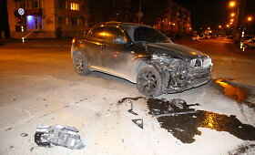 Panevėžyje susidūrė BMW ir &bdquo;Renault&ldquo;