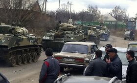 Rusija telkia karines pajėgas prie Ukrainos sienos
