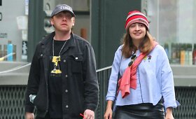 Aktorius Rupertas Grintas su mylimąja Georgia Groome