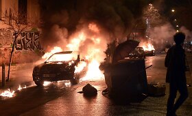 Atėnuose siautėjo protestuotojai, susirėmė su policija 