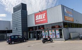 Prekybos centras &bdquo;Sale&ldquo;