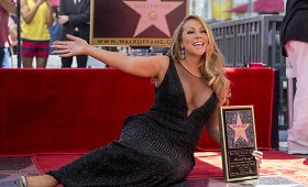Mariah Carey pagerbta žvaigžde Holivudo &Scaron;lovės alėjoje