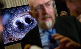 Mokslininkai pirmąkart užfiksavo Einsteino nuspėtas gravitacijos bangas