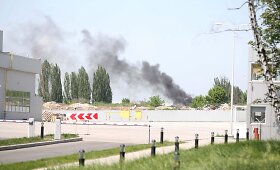 Ukrainos armija pradėjo antiteroristinę operaciją prorusi&scaron;kų teroristų užimtame Donecko oro uoste