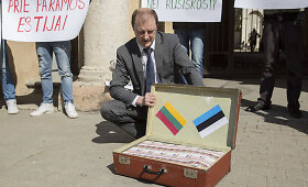 Protestas prie Estijos ambasados