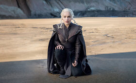 &bdquo;Sostų karų&ldquo; žvaigždė Emilia Clarke