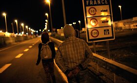 Migrantai prie Laman&scaron;o tunelio Prancūzijoje