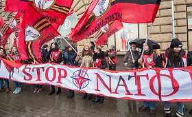 Maskvoje anti-Maidano aktyvistų protestas prie&scaron; NATO