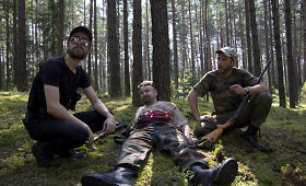 Kadrai i&scaron; Tado Vidmanto filmo &bdquo;Gautas i&scaron;kvietimas&ldquo;