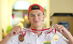 Į Vilnių grįžo pasaulio jaunimo plaukimo čempionas Andrius &Scaron;idlauskas