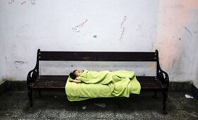 Žmonės be vietos &ndash; gatvėje nakvojantys migrantai Europoje