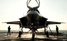 Brangiausias visų laikų naikintuvas F-35 jau pasirengęs kovai