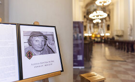 Atsisveikinimas su Albinu Kentra