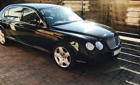 Parduodamas dujų įrangą turintis &bdquo;Bentley Flying Spur&ldquo;
