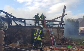 Katyčių miestelyje gaisras įsiplieskė nuo i&scaron;mestos nuorūkos