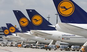 Dėl pilotų streiko &bdquo;Lufthansa&ldquo; at&scaron;aukė tūkstančius skrydžių