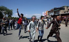 Kabulą paralyžiavo daugiatūkstantinė chazarų protesto akcija dėl elektros linijos