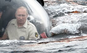 Vladimiras Putinas pasinėrė į Juodąją jūrą