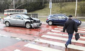 SAAB ir &bdquo;Dodge&ldquo; avarija T.Narbuto gatvėje Vilniuje