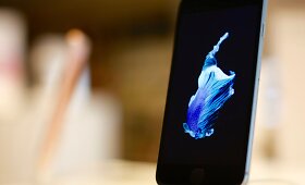 &bdquo;iDeal&ldquo; salonuose pradedama prekyba &bdquo;iPhone 6s&ldquo; ir &bdquo;iPhone 6s Plus&ldquo; 