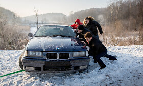 Vilniuje į BMW avarija užsižiopsoję vairuotojai sukėlė eismo įvykį
