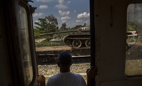 Nustekentos &scaron;alies vaizdai pro Kubos traukinių langus
