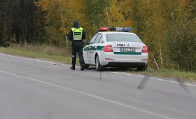 Vilniaus rajone prane&scaron;ta apie girtą vairuotoją: įskriejo į griovį, bet sugebėjo pasprukti