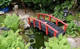 Britas kieme sukūrė japoni&scaron;ką sodą savo neįgaliai žmonai