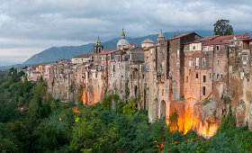 Unikalusis Sant Agata de Goti miestelis Italijoje