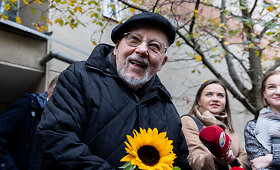 Vytautas Landsbergis sveikinamas 90-ojo jubiliejaus proga