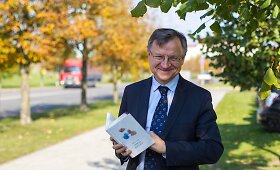 Egidijus Vareikis i&scaron;leido poezijos knygą &bdquo;Atminties draiskalai&ldquo;