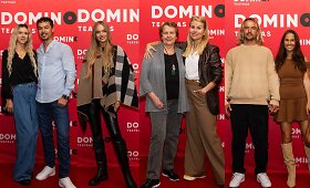 Komedijos &bdquo;Prie dangaus vartų&ldquo; sugrįžimo į teatrą vakaras