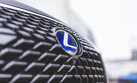 &bdquo;Lexus RX&ldquo;