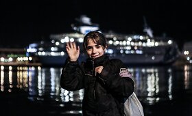 Graikijoje, uždarius sienas, ilgam įstrigo migrantai 