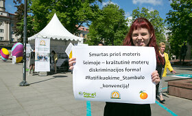 Akcija skirta i&scaron;reik&scaron;ti paramą smurto prie&scaron; moteris įveikimui