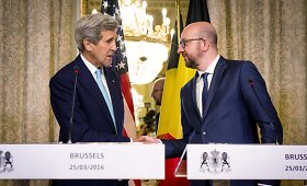 JAV valstybės sekretorius Kerry atvyko į atakų supurtytą Briuselį